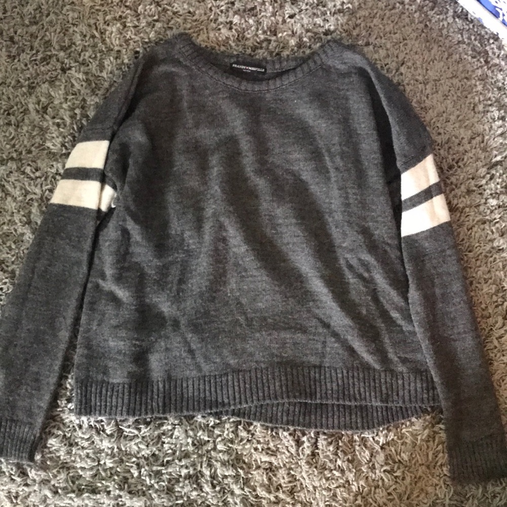 Brandy Melville sweater
